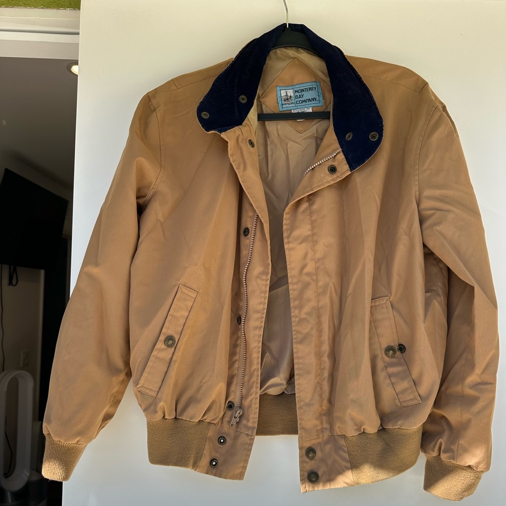 Vintage men’s tan jacket